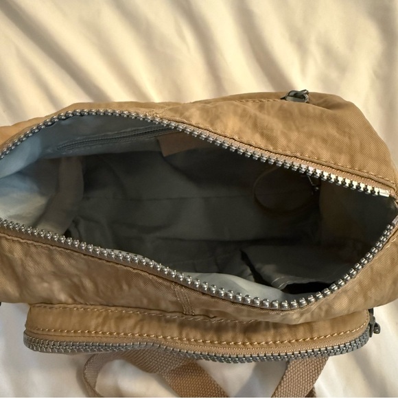 EUC Kipling Shoulder Bag - Picture 3 of 9